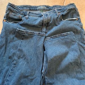 Women’s high rise mom jeans